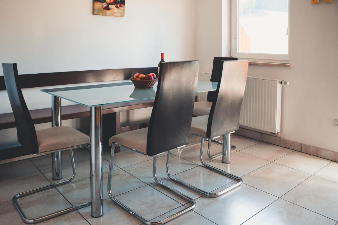 Apartma Soncek, On The Ski Slopes, Balcony, Private Parking 克拉尼斯卡戈拉 外观 照片
